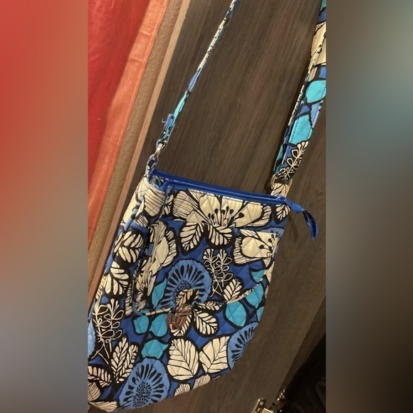 Vera Bradley Saddle Hipster Blue Bayou, EUC - Picture 7 of 9